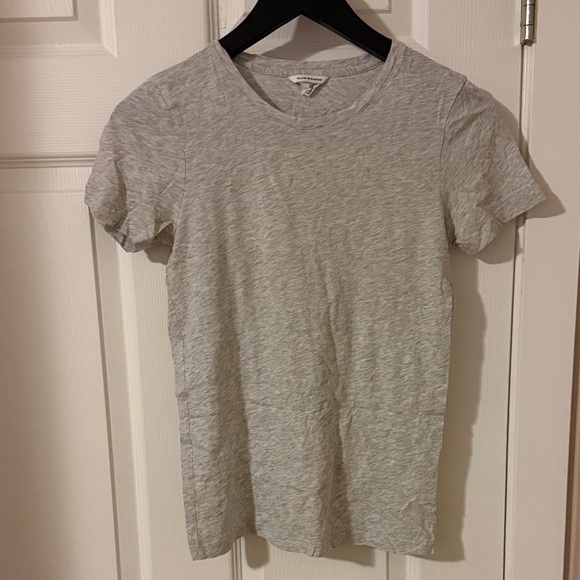 Club Monaco Tops - Club Monaco Light Gray Women's Short Sleeve Tee